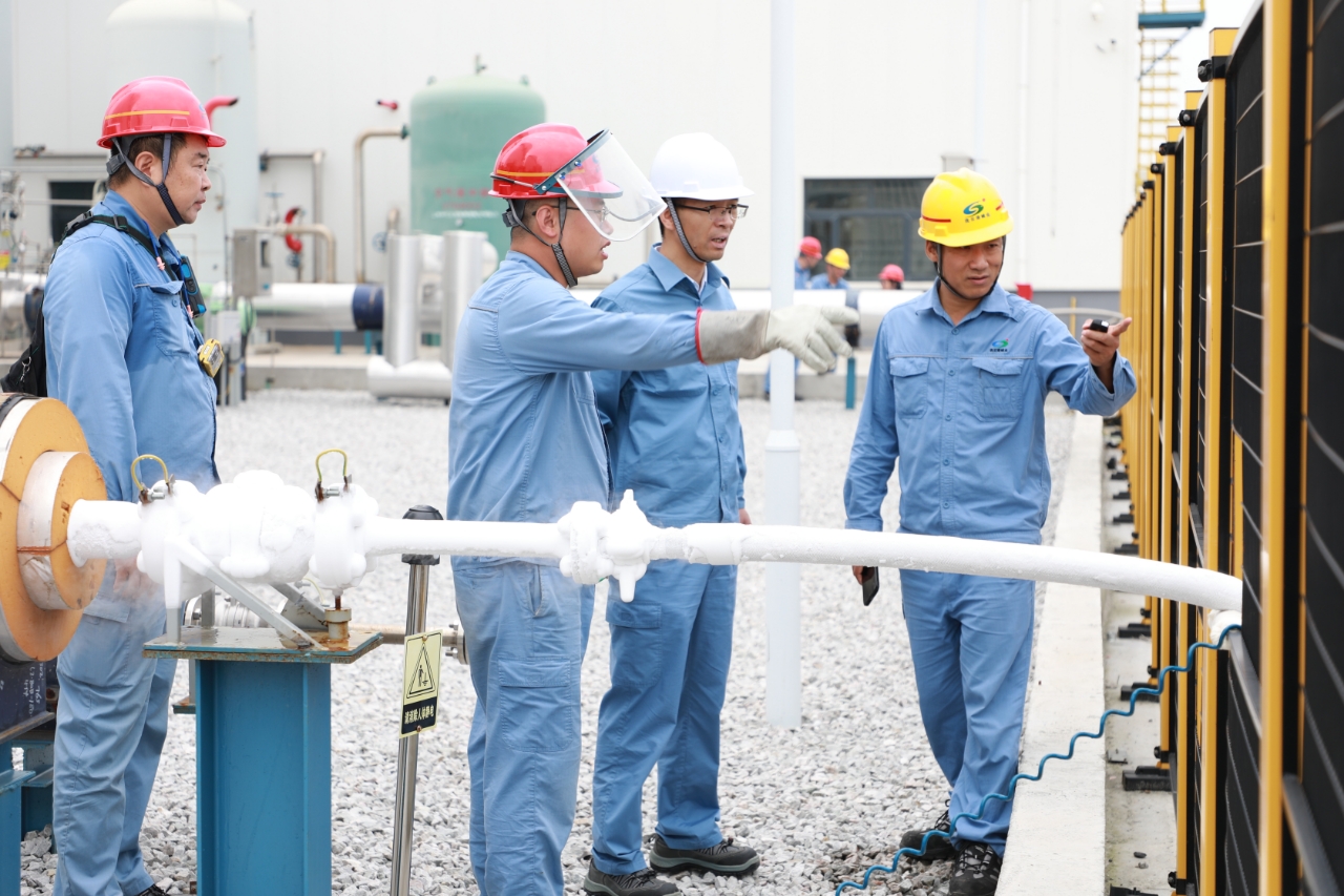 公司黨委書(shū)記、董事長(zhǎng)姜自成深入一線(xiàn)檢查安全生產(chǎn)工作